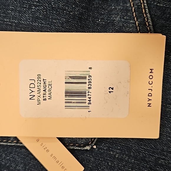 💕NYDJ💕 Marilyn Straight Leg Jeans ~ Marcel Blue 12 NWT - Picture 16 of 16